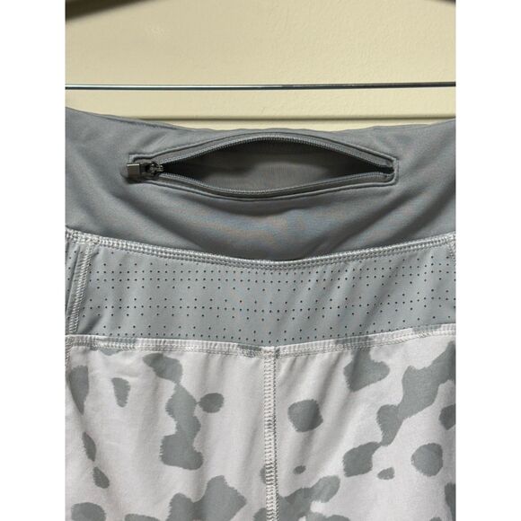 ATHLETA Track This Leopard Print Gray/White Running Shorts, 3", Sz S - Picture 6 of 9